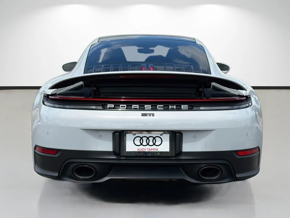 2025 Porsche 992 Carrera - Image 4 of 31