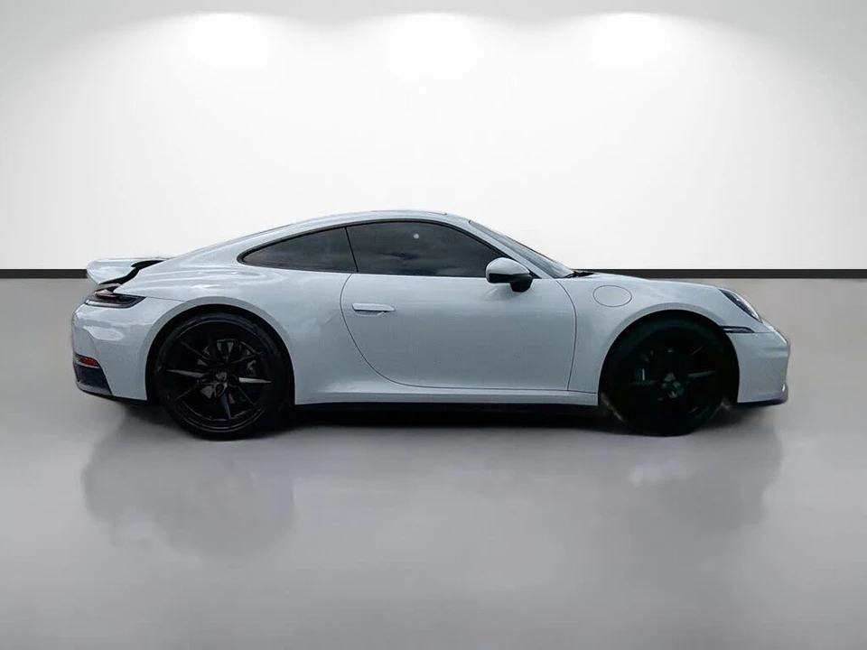 2025 Porsche 992 Carrera - Image 2 of 31