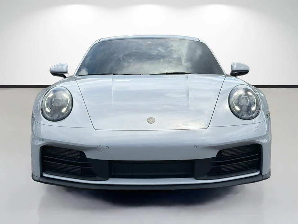 2025 Porsche 992 Carrera - Image 8 of 31