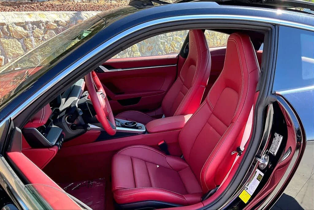 2025 Porsche 992 Carrera - Image 5 of 26