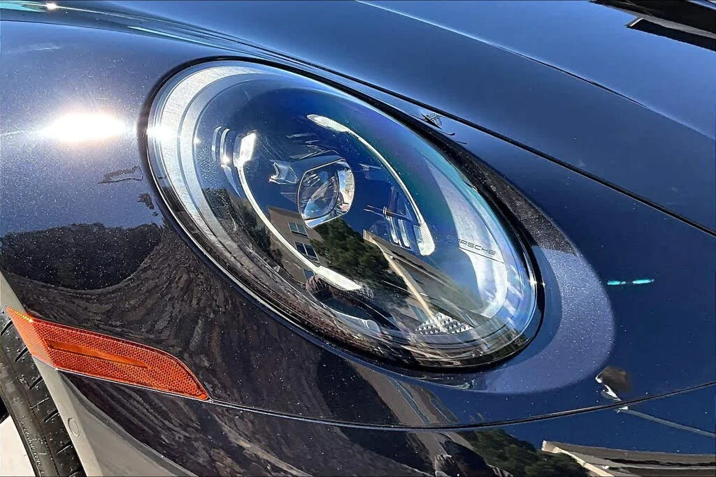 2025 Porsche 992 Carrera - Image 12 of 26