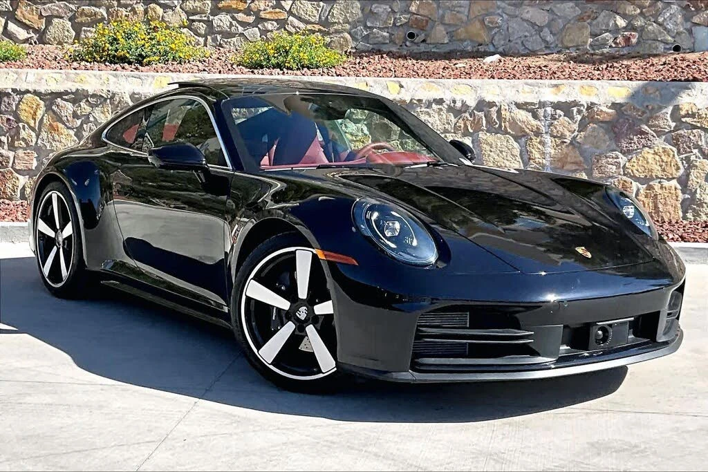 2025 Porsche 992 Carrera - Image 9 of 26