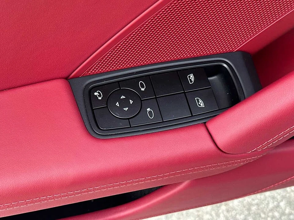 2025 Porsche 992 Carrera - Image 12 of 26