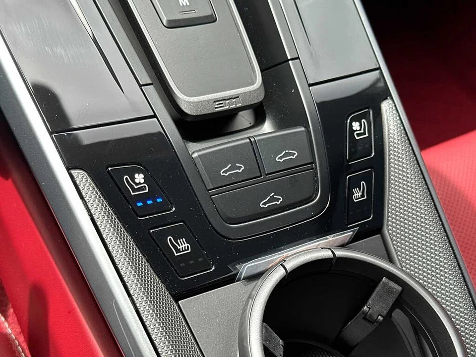 2025 Porsche 992 Carrera - Image 19 of 26