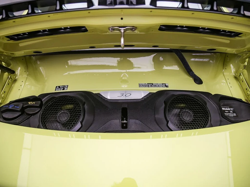 2025 Porsche 992 Carrera - Image 29 of 30