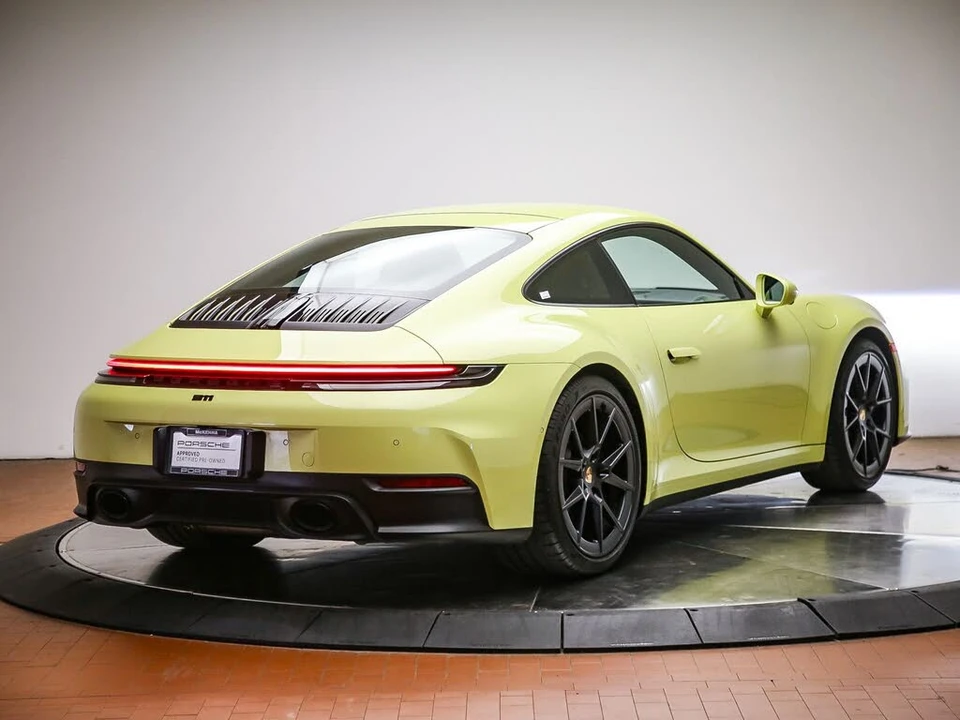 2025 Porsche 992 Carrera - Image 7 of 30