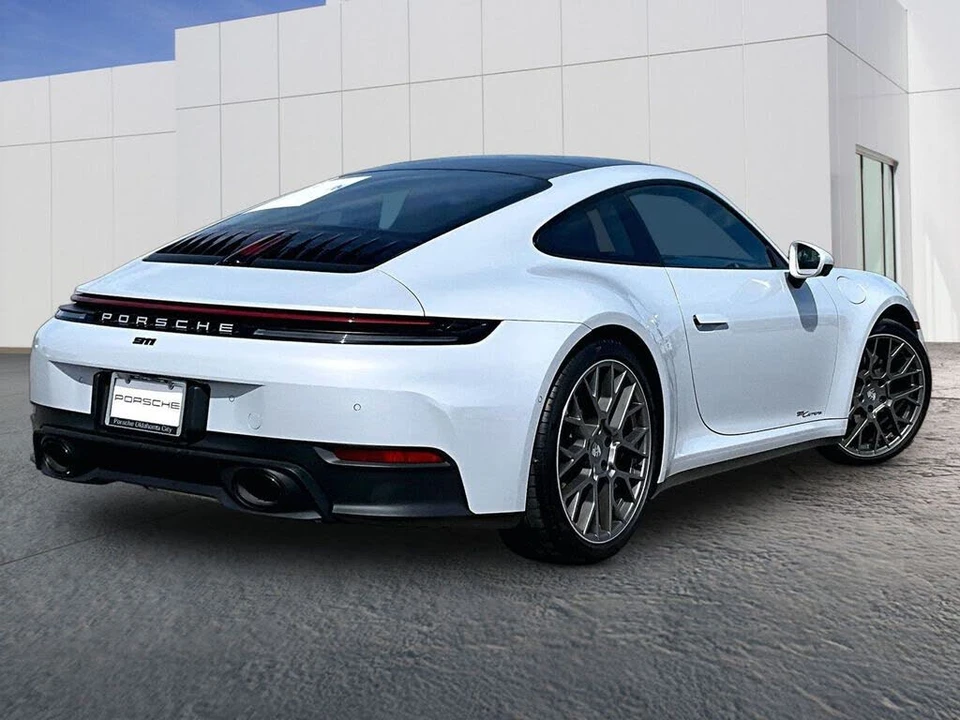 2025 Porsche 992 Carrera - Image 7 of 26