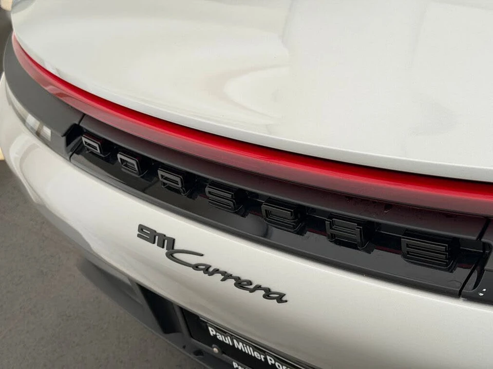 2025 Porsche 992 Carrera - Image 24 of 26