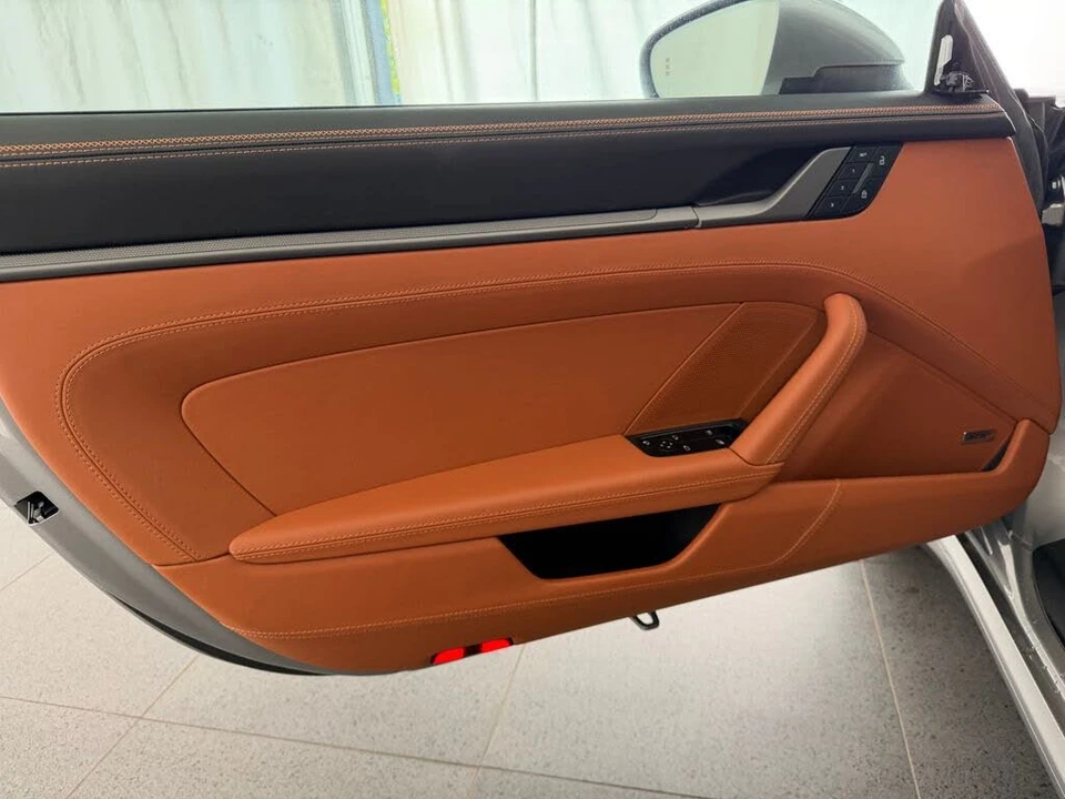 2025 Porsche 992 Carrera - Image 15 of 26