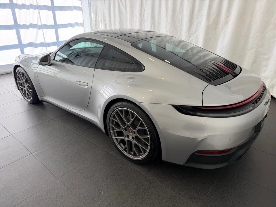 2025 Porsche 992 Carrera - Image 3 of 26