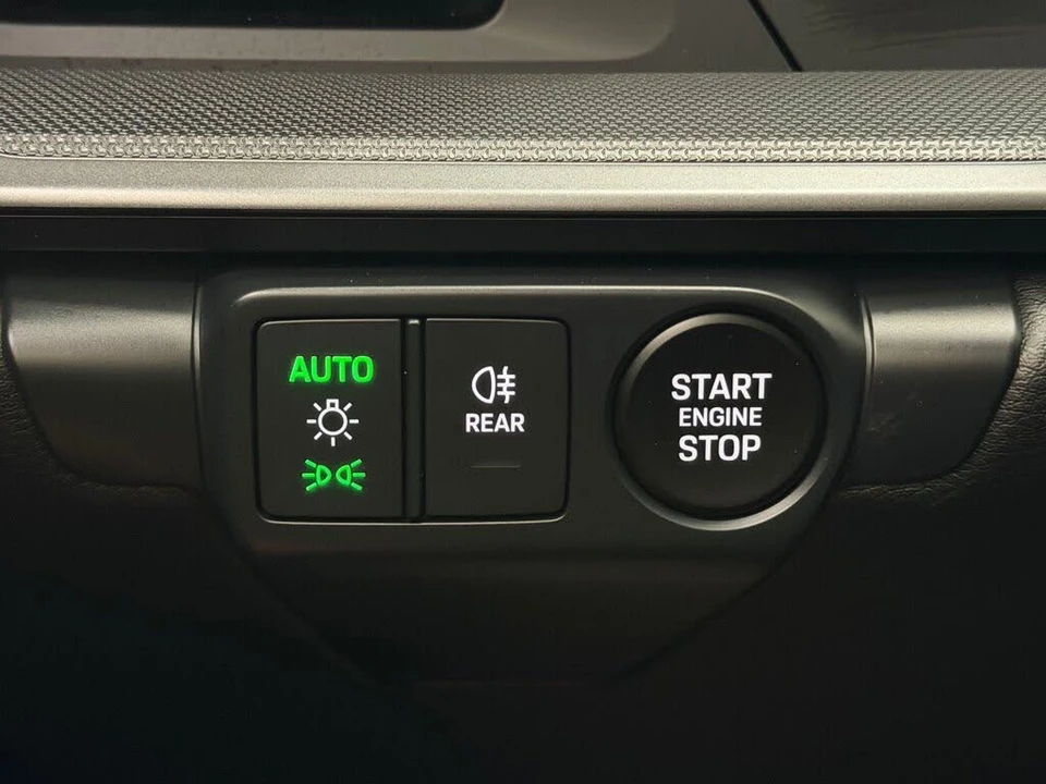 2025 Porsche 992 Carrera - Image 18 of 31