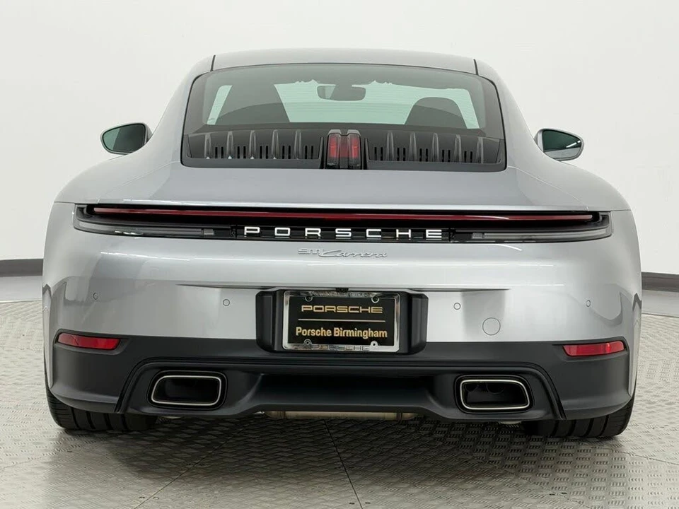 2025 Porsche 992 Carrera - Image 10 of 31