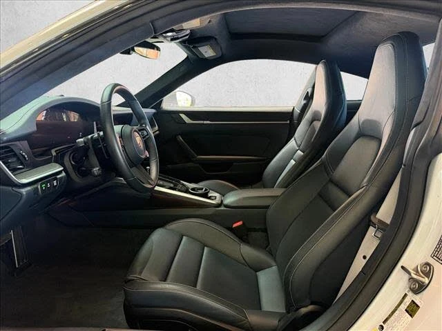 2025 Porsche 992 Carrera - Image 4 of 15