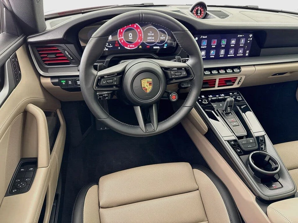 2025 Porsche 992 Carrera - Image 25 of 31