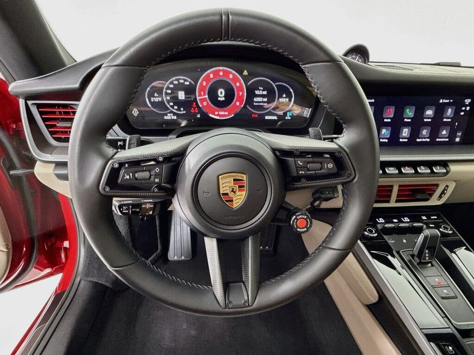 2025 Porsche 992 Carrera - Image 15 of 31