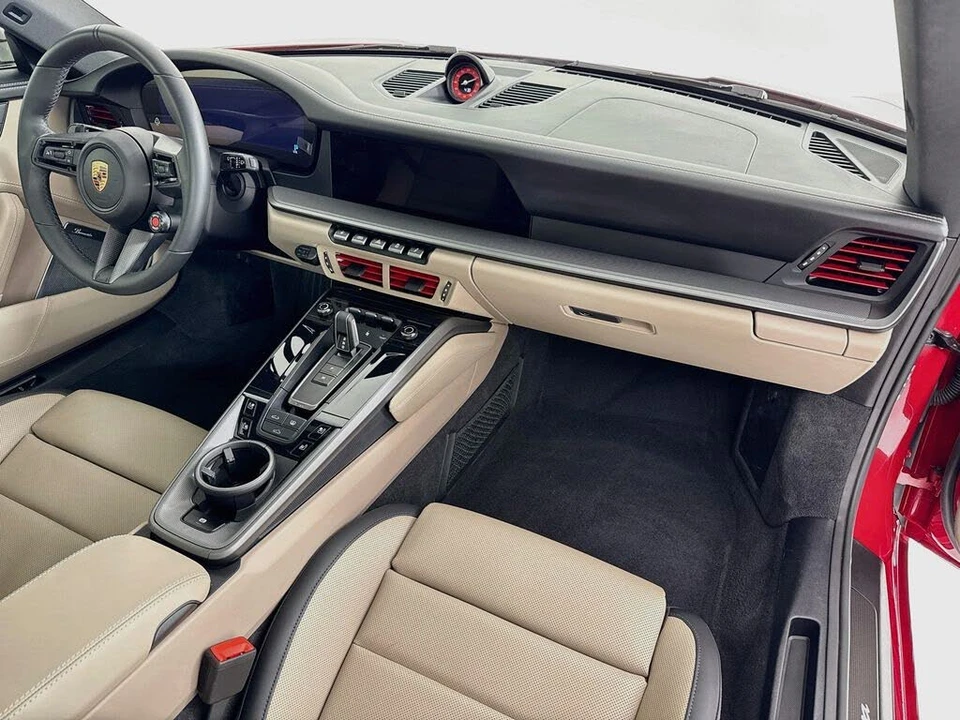 2025 Porsche 992 Carrera - Image 30 of 31