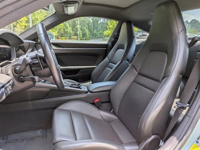 2025 Porsche 992 Carrera - Image 5 of 31