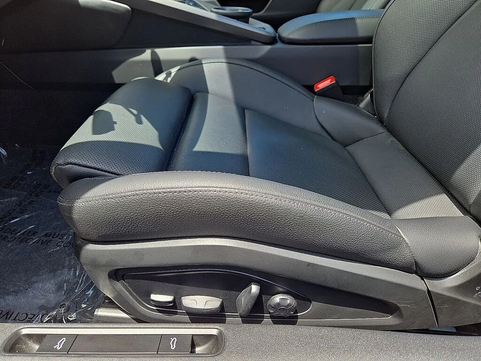 2025 Porsche 992 Carrera - Image 20 of 31