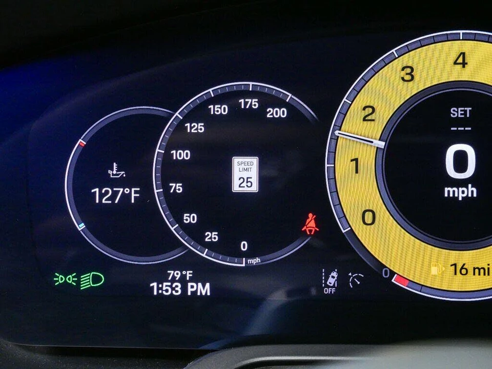 2025 Porsche 992 Carrera - Image 12 of 31