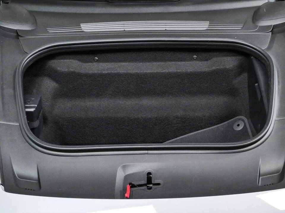 2025 Porsche 992 Carrera - Image 28 of 31