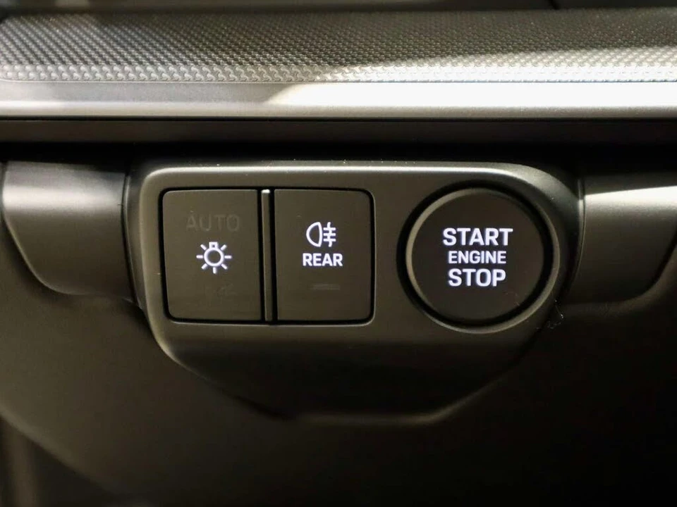 2025 Porsche 992 Carrera - Image 25 of 31
