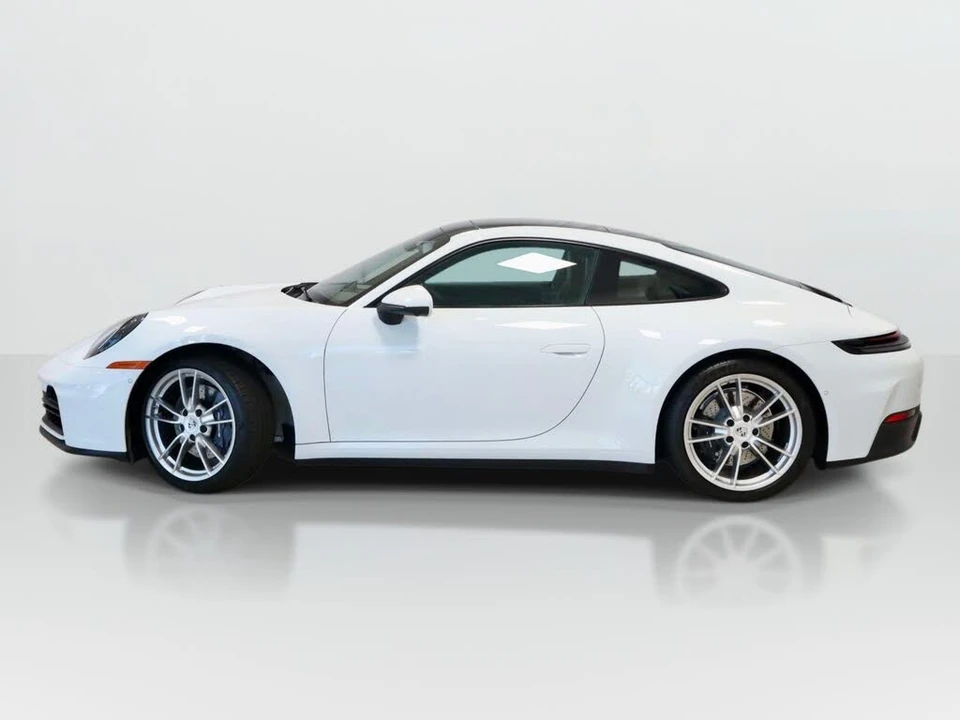 2025 Porsche 992 Carrera - Image 2 of 31