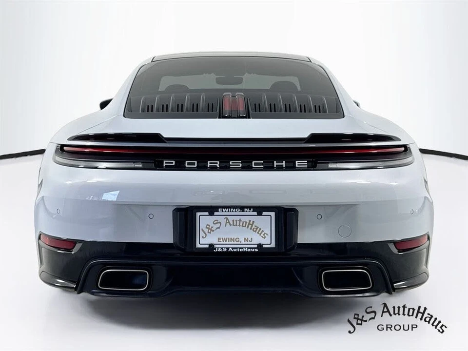 2025 Porsche 992 Carrera - Image 6 of 31