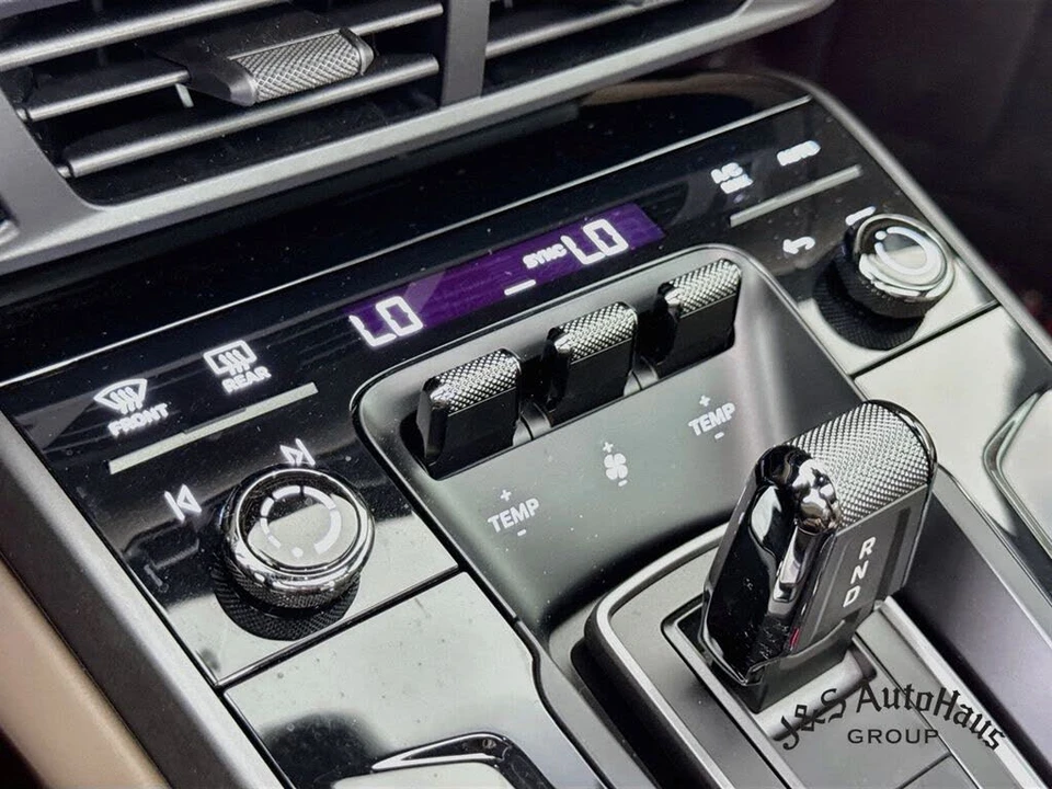 2025 Porsche 992 Carrera - Image 21 of 31