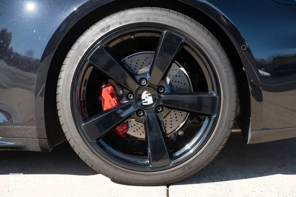 2025 Porsche 992 Carrera - Image 10 of 31