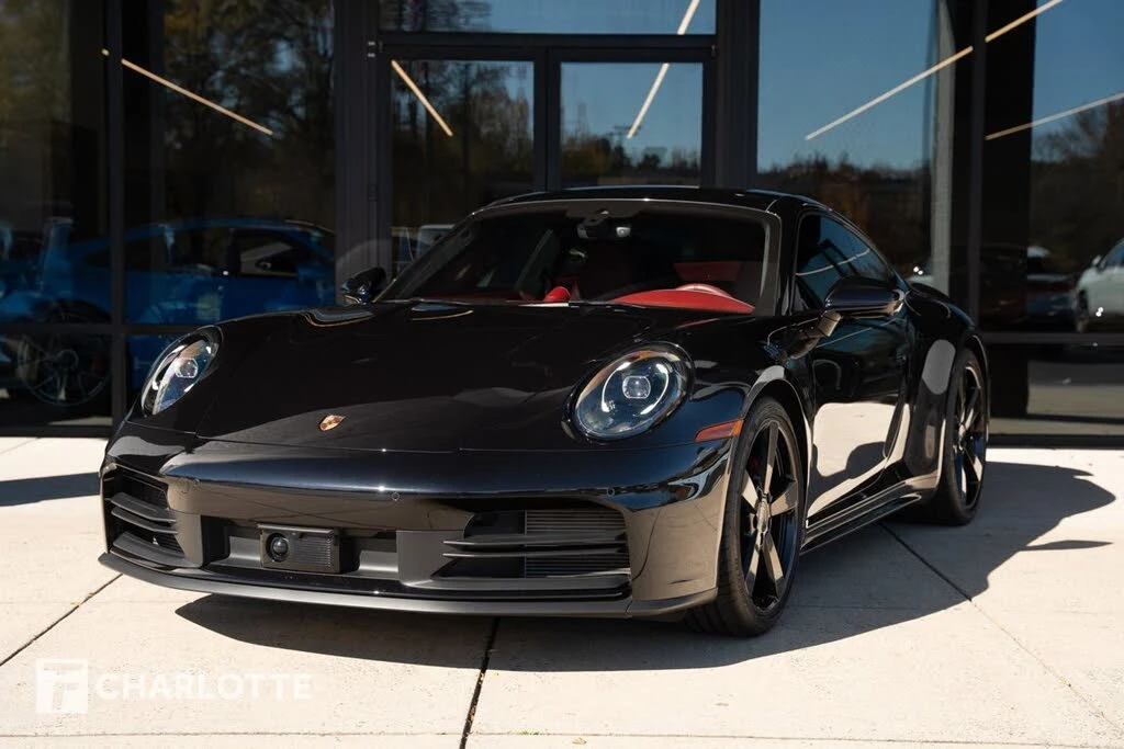 2025 Porsche 992 Carrera - Image 7 of 31