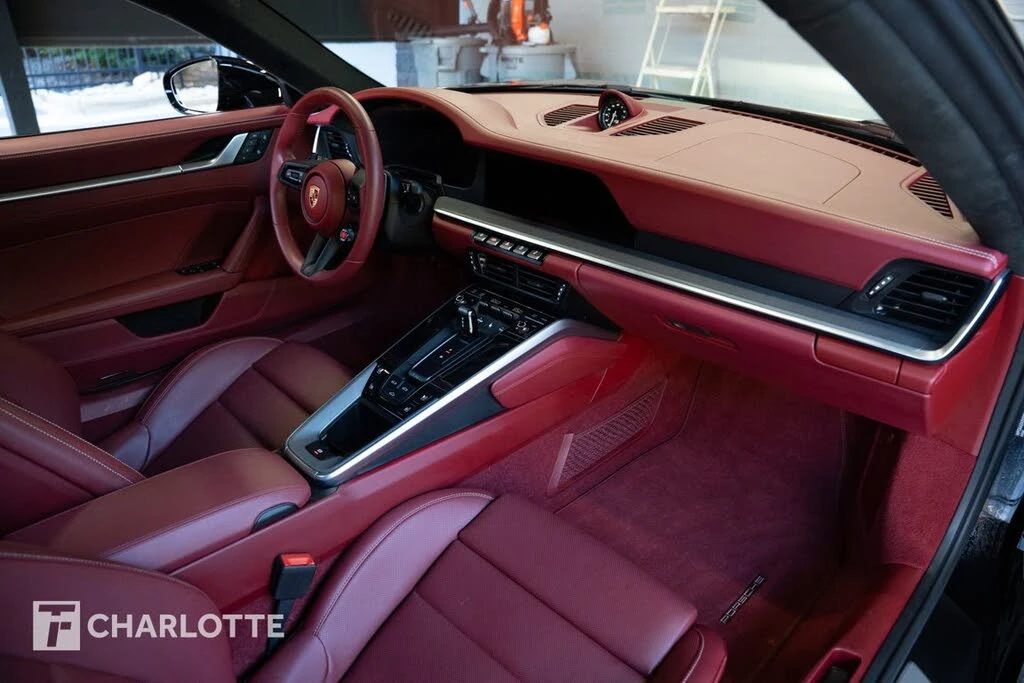 2025 Porsche 992 Carrera - Image 30 of 31