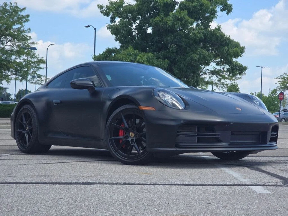 2025 Porsche 992 Carrera - Image 2 of 6