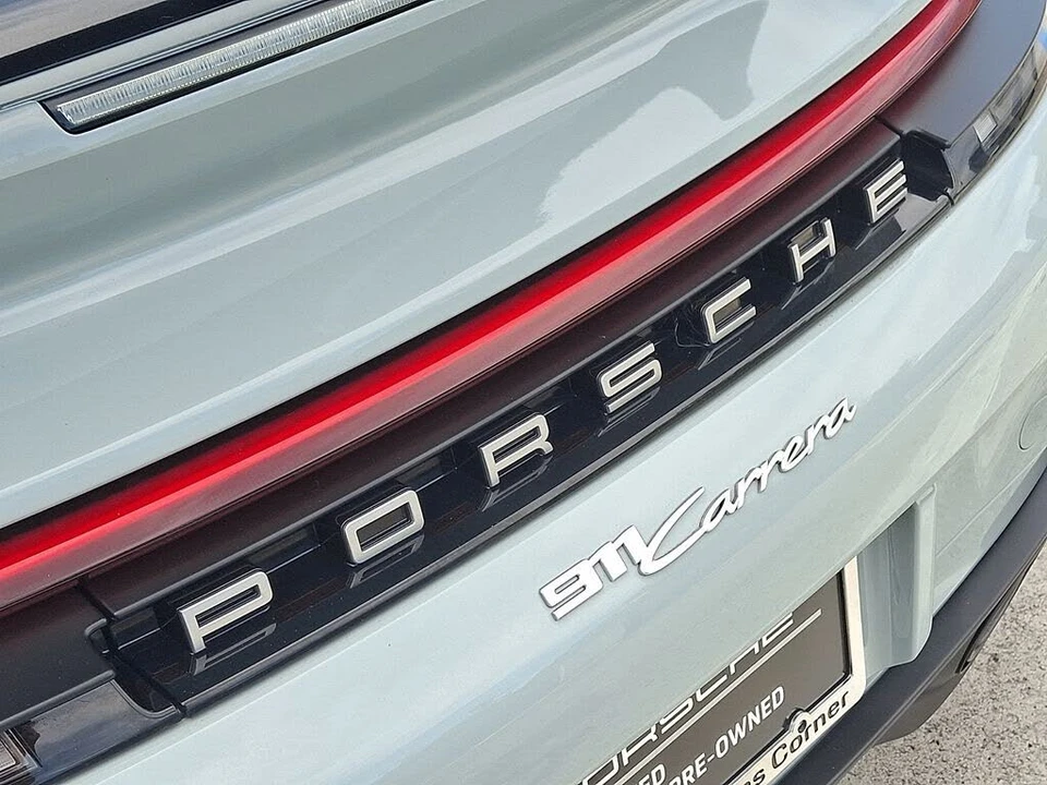 2025 Porsche 992 Carrera - Image 29 of 30