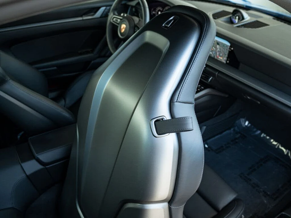 2025 Porsche 992 Carrera - Image 22 of 31