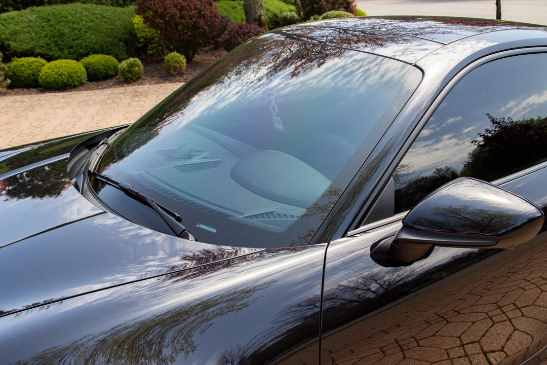 2025 Porsche 992 Carrera - Image 15 of 31