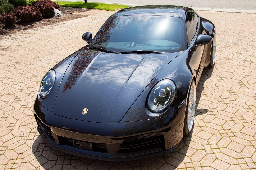 2025 Porsche 992 Carrera - Image 6 of 31