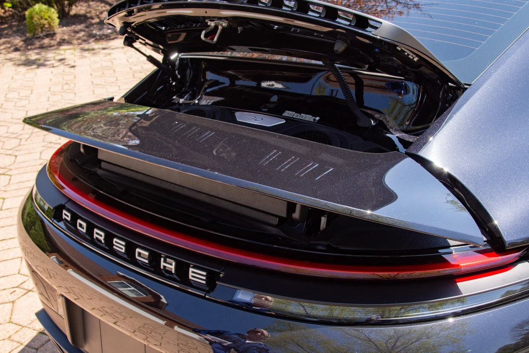 2025 Porsche 992 Carrera - Image 24 of 31