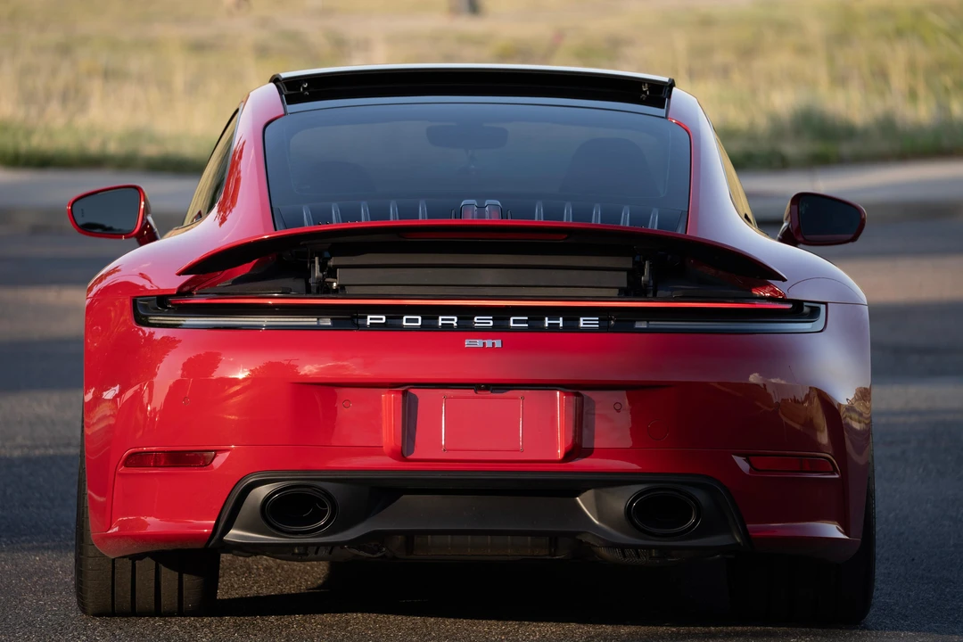 2025 Porsche 992 Carrera - Image 9 of 31