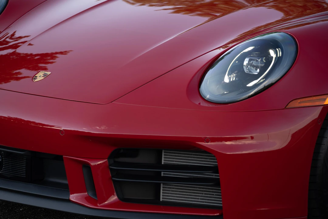 2025 Porsche 992 Carrera - Image 17 of 31