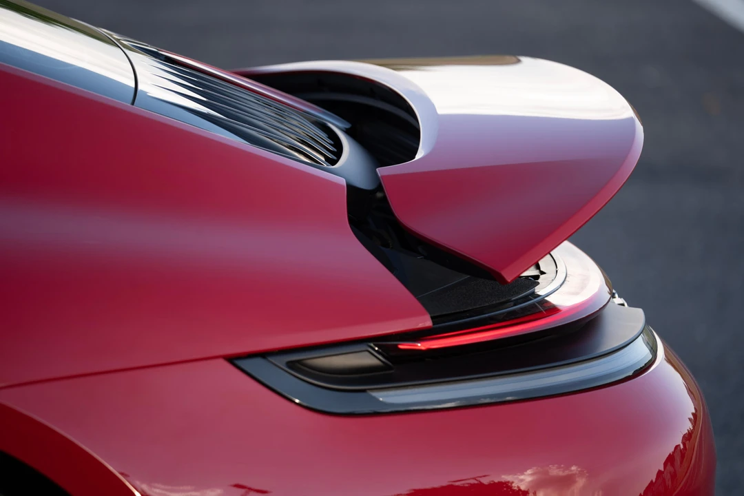 2025 Porsche 992 Carrera - Image 25 of 31