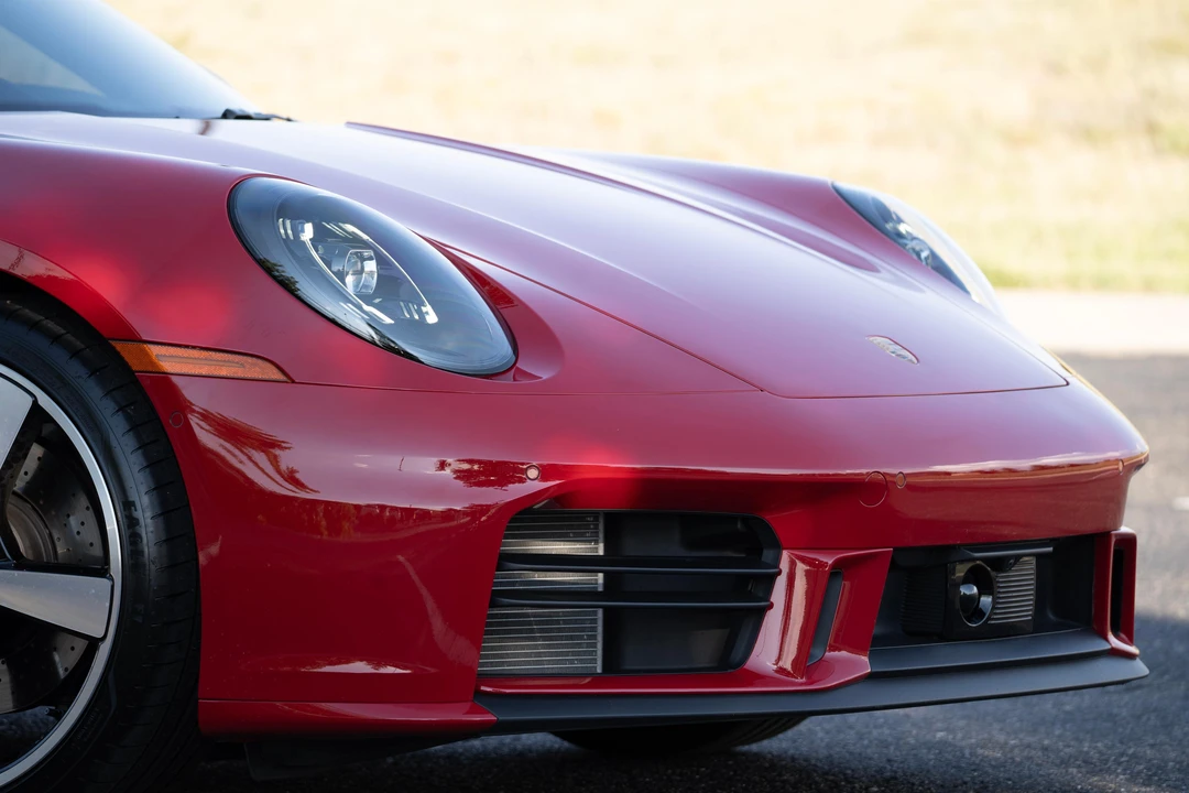 2025 Porsche 992 Carrera - Image 12 of 31