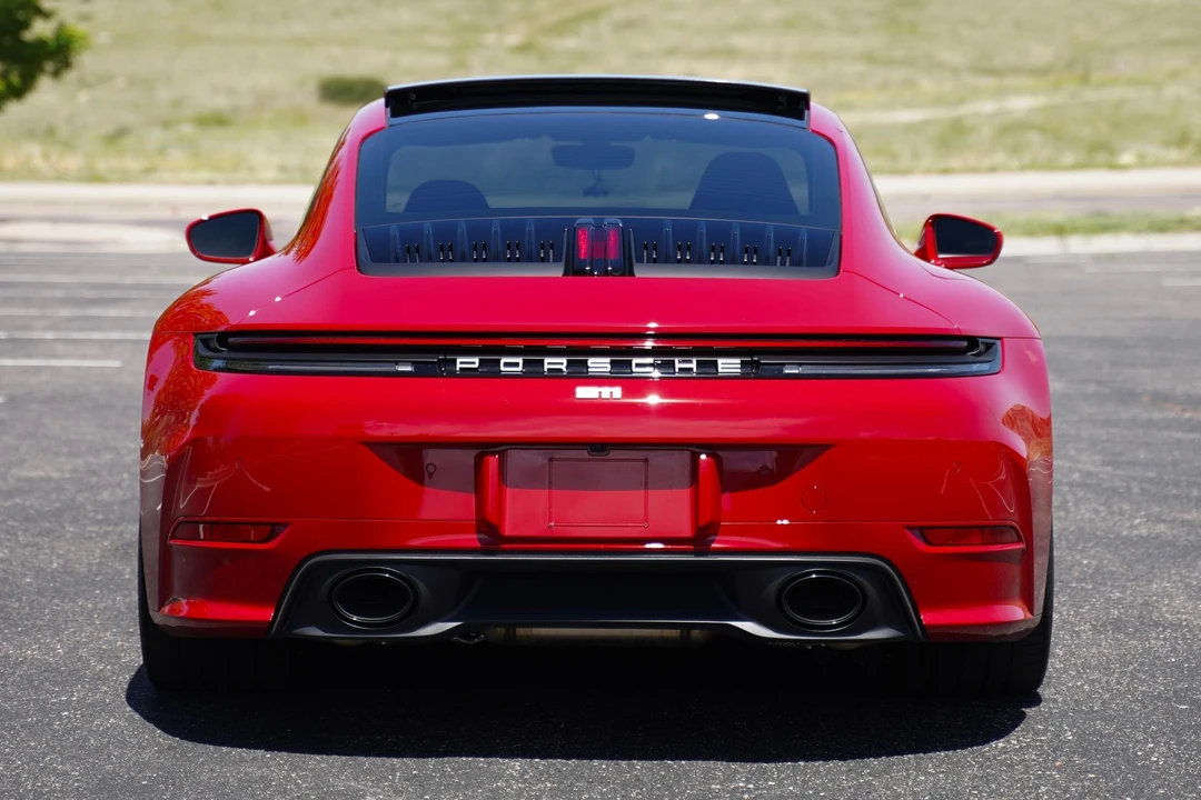 2025 Porsche 992 Carrera - Image 5 of 31