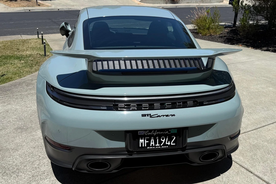 2025 Porsche 992 Carrera - Image 12 of 31