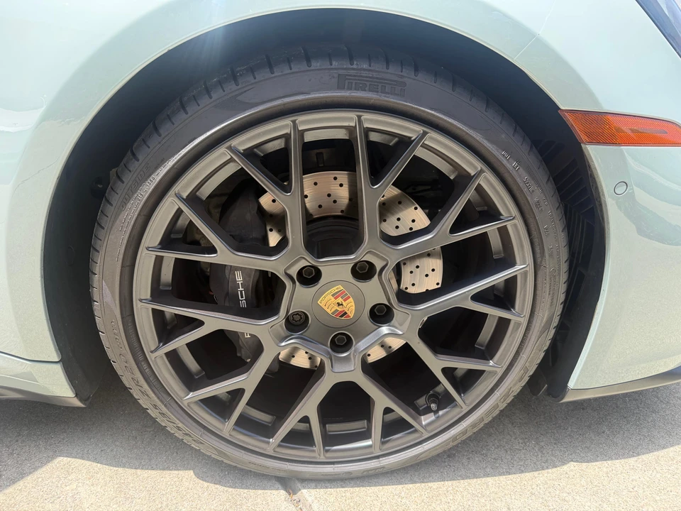 2025 Porsche 992 Carrera - Image 29 of 31