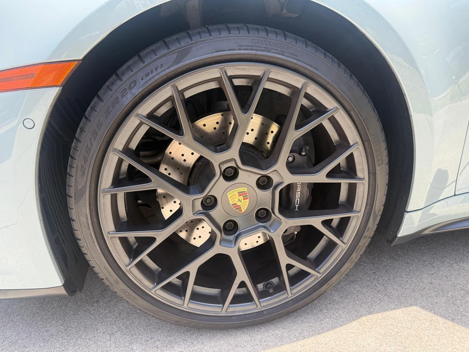 2025 Porsche 992 Carrera - Image 26 of 31