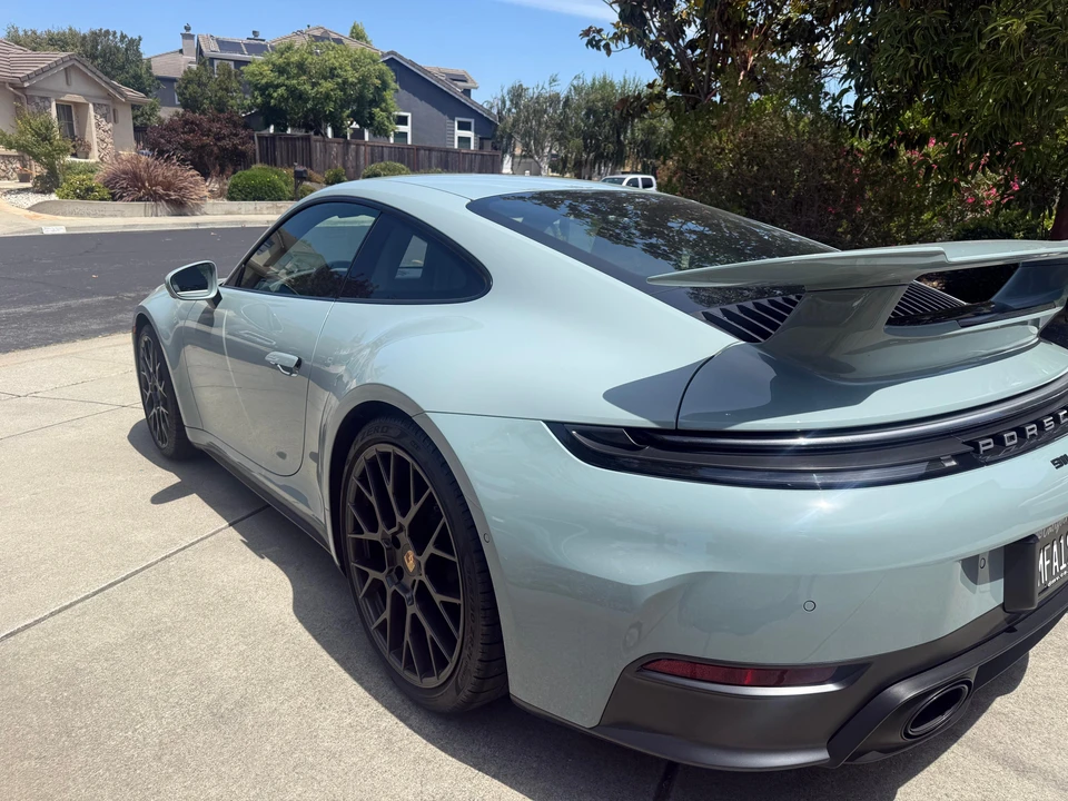 2025 Porsche 992 Carrera - Image 20 of 31