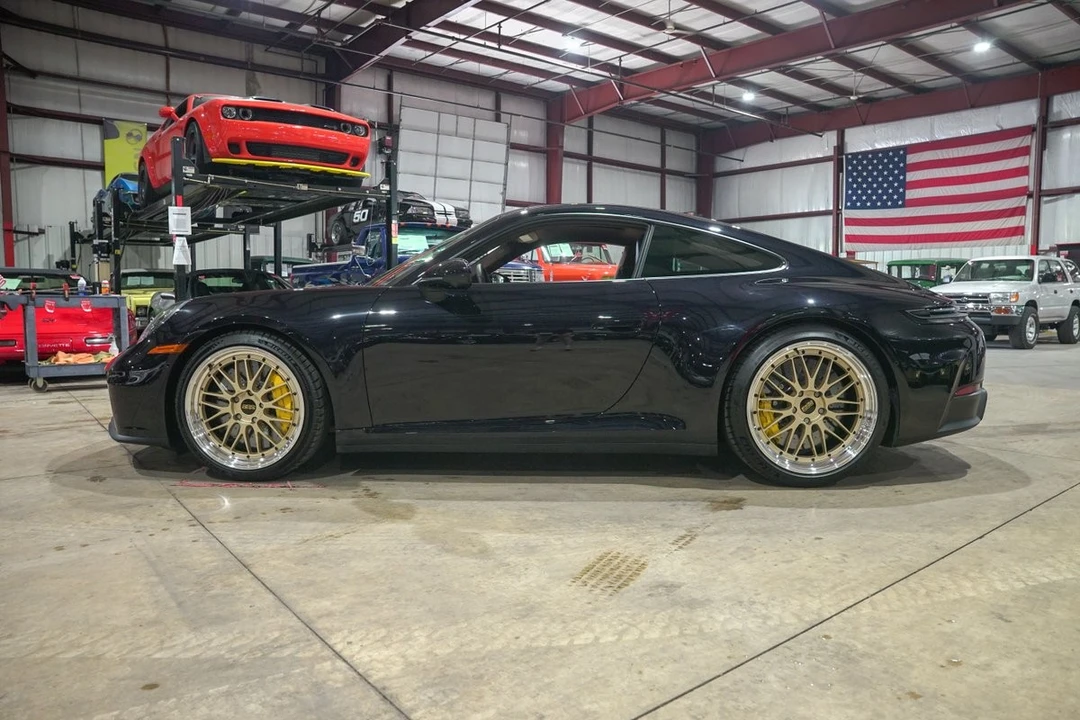 2025 Porsche 992 Carrera GTS - Image 4 of 31