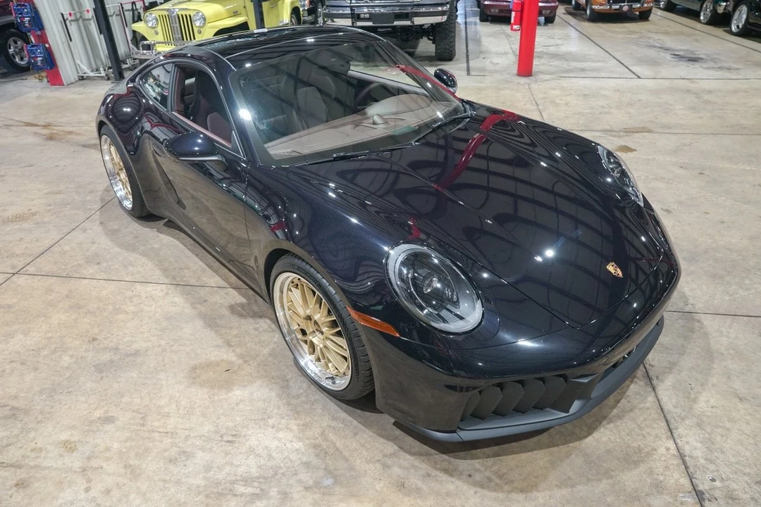 2025 Porsche 992 Carrera GTS - Image 14 of 31