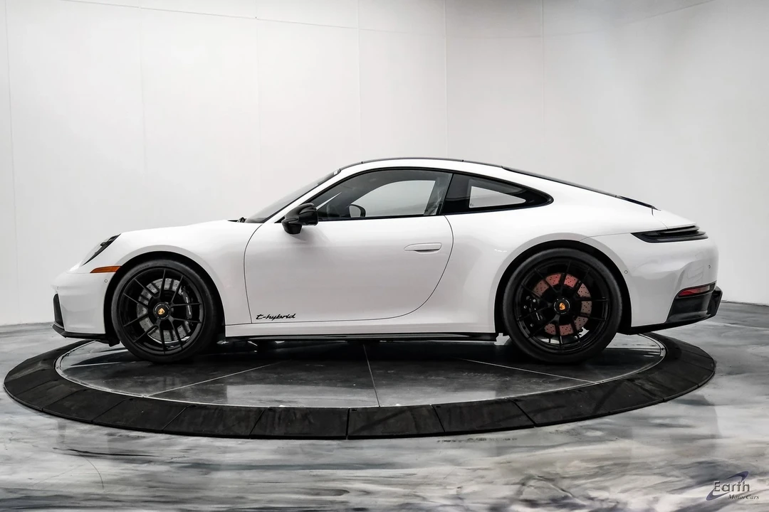2025 Porsche 992 Carrera GTS - Image 6 of 12