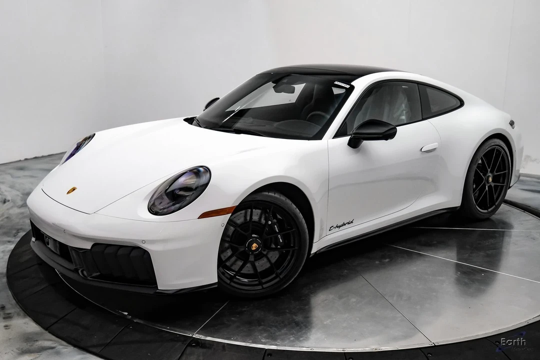2025 Porsche 992 Carrera GTS - Image 4 of 12